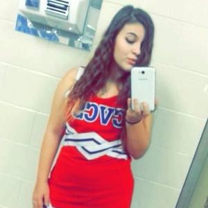 Meet your Posher, Desiree